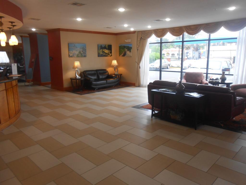 Comfort Suites Лейк-Чарлз Екстер'єр фото