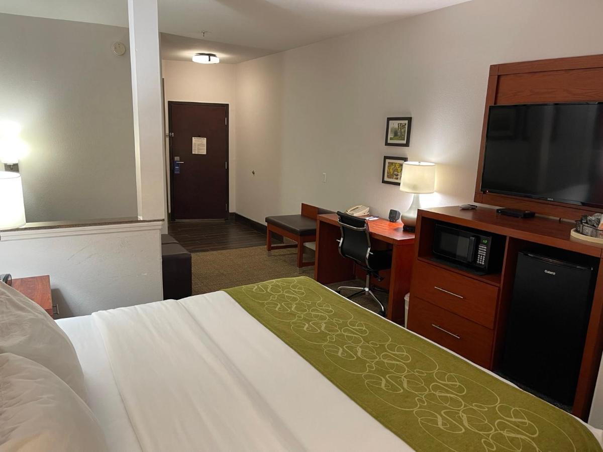 Comfort Suites Лейк-Чарлз Екстер'єр фото