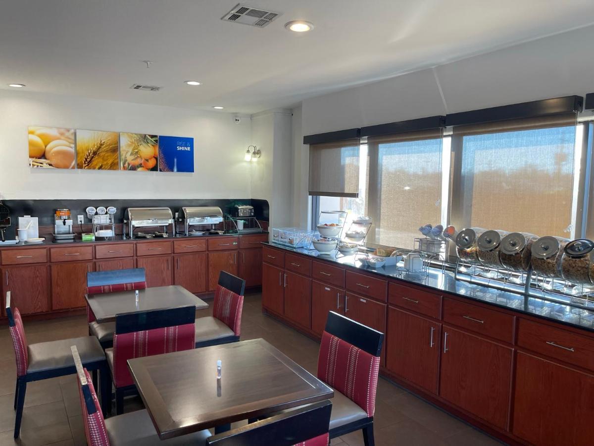 Comfort Suites Лейк-Чарлз Екстер'єр фото