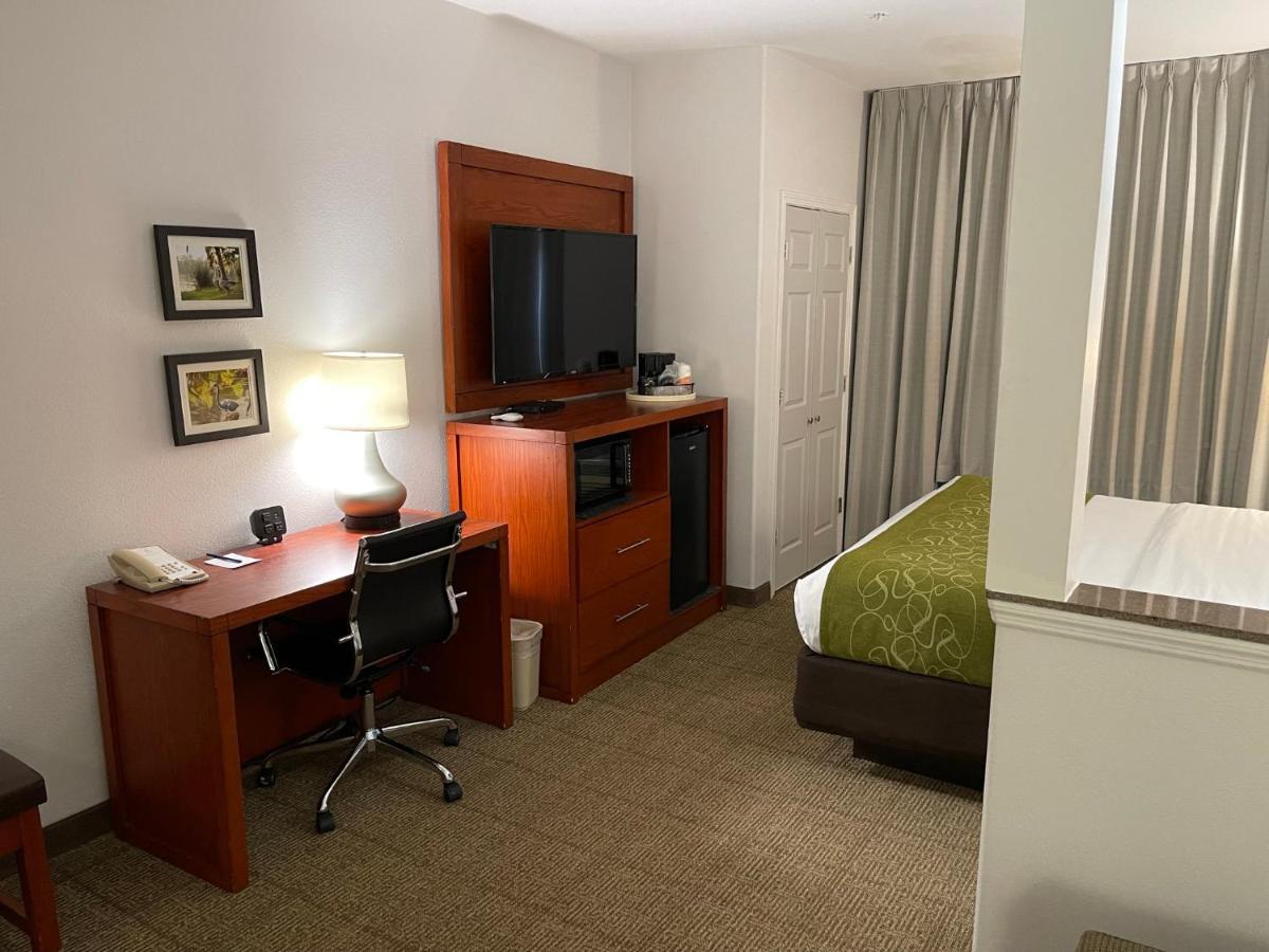 Comfort Suites Лейк-Чарлз Екстер'єр фото