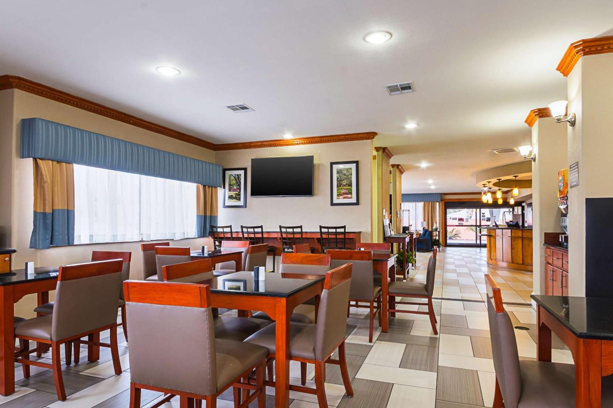 Comfort Suites Лейк-Чарлз Екстер'єр фото